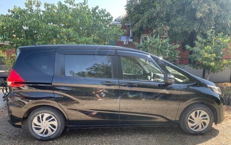 Honda Freed II, 2019 год, 1 980 000 рублей, 13 фотография