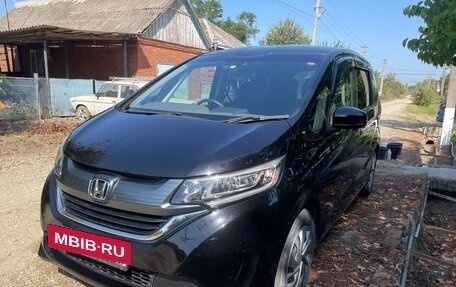 Honda Freed II, 2019 год, 1 980 000 рублей, 2 фотография