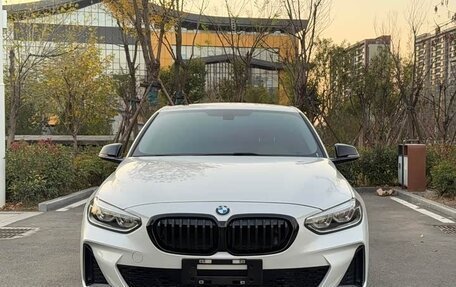 BMW 1 серия, 2021 год, 1 750 000 рублей, 2 фотография