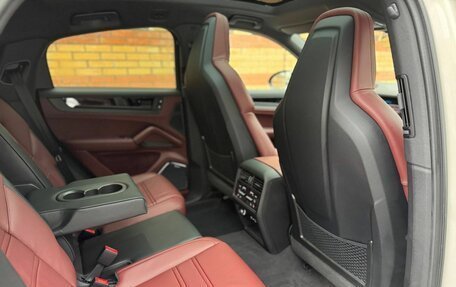 Porsche Cayenne III, 2025 год, 18 990 000 рублей, 13 фотография