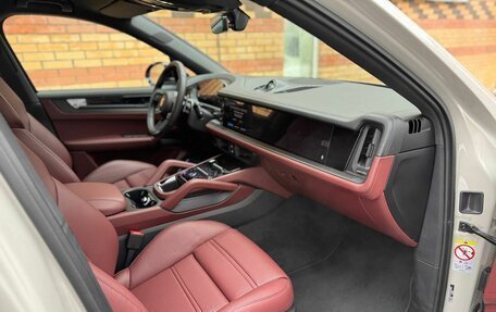 Porsche Cayenne III, 2025 год, 18 990 000 рублей, 18 фотография