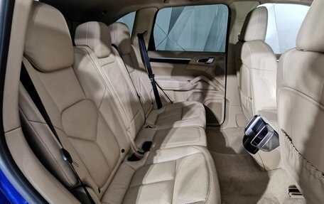 Porsche Cayenne III, 2016 год, 4 075 150 рублей, 12 фотография