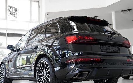 Audi Q7, 2024 год, 17 490 000 рублей, 2 фотография