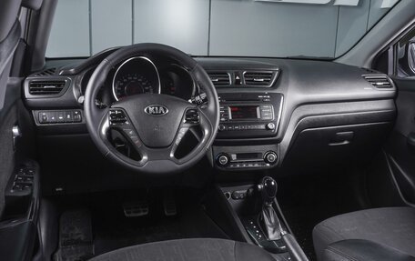 KIA Rio III рестайлинг, 2016 год, 1 000 000 рублей, 6 фотография