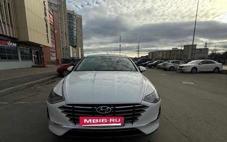 Hyundai Sonata VIII, 2022 год, 3 150 000 рублей, 4 фотография