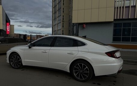 Hyundai Sonata VIII, 2022 год, 3 150 000 рублей, 2 фотография