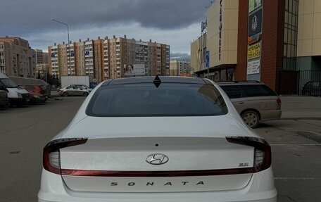 Hyundai Sonata VIII, 2022 год, 3 150 000 рублей, 6 фотография