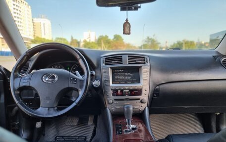Lexus IS II рестайлинг 2, 2006 год, 1 500 000 рублей, 33 фотография
