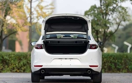 Mazda 3, 2021 год, 1 850 000 рублей, 5 фотография