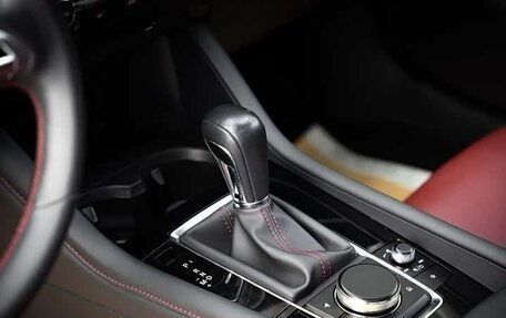 Mazda 3, 2021 год, 1 850 000 рублей, 14 фотография