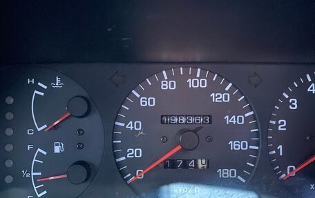 Nissan Avenir II, 1998 год, 197 000 рублей, 10 фотография