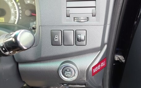 Toyota ISis I, 2012 год, 1 200 000 рублей, 10 фотография