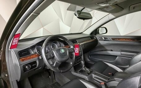 Skoda Superb III рестайлинг, 2013 год, 949 000 рублей, 14 фотография