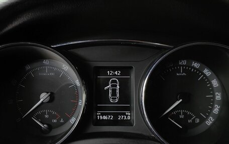 Skoda Superb III рестайлинг, 2013 год, 949 000 рублей, 20 фотография