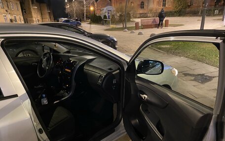 Toyota Corolla, 2007 год, 600 000 рублей, 4 фотография