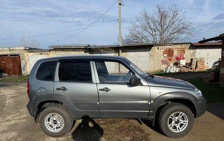 Chevrolet Niva I рестайлинг, 2013 год, 700 000 рублей, 1 фотография