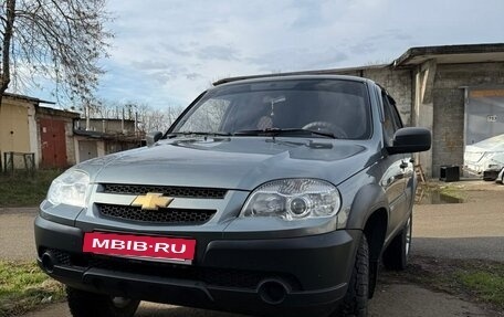 Chevrolet Niva I рестайлинг, 2013 год, 700 000 рублей, 4 фотография