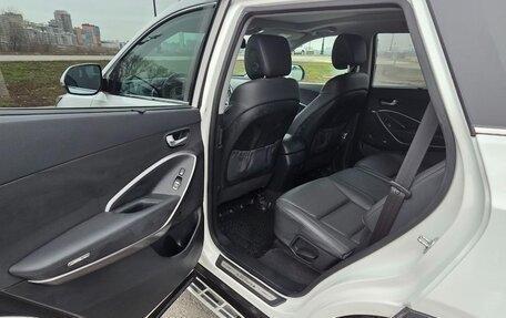 Hyundai Santa Fe III рестайлинг, 2016 год, 3 000 000 рублей, 14 фотография