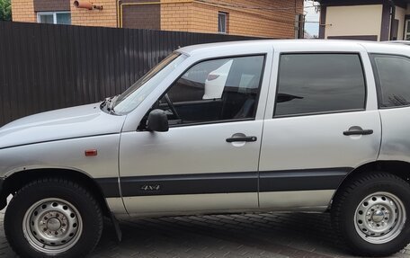 Chevrolet Niva I рестайлинг, 2005 год, 335 000 рублей, 4 фотография