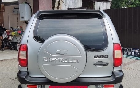 Chevrolet Niva I рестайлинг, 2005 год, 335 000 рублей, 2 фотография