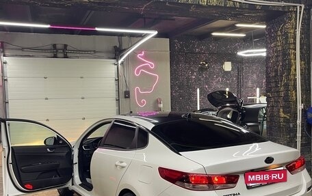 KIA Optima IV, 2019 год, 1 890 000 рублей, 15 фотография