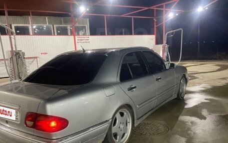 Mercedes-Benz E-Класс, 1998 год, 620 000 рублей, 10 фотография