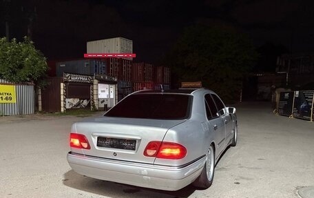 Mercedes-Benz E-Класс, 1998 год, 620 000 рублей, 18 фотография