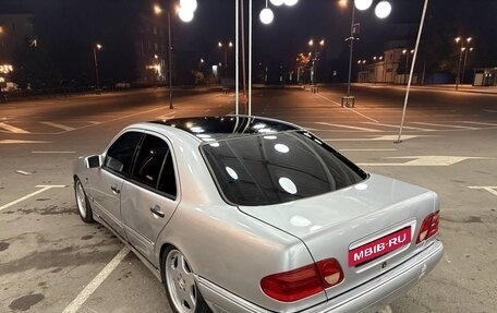 Mercedes-Benz E-Класс, 1998 год, 620 000 рублей, 29 фотография