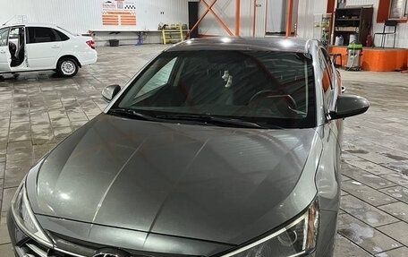 Hyundai Elantra VI рестайлинг, 2019 год, 1 530 000 рублей, 3 фотография