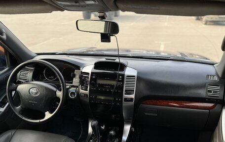 Toyota Land Cruiser Prado 120 рестайлинг, 2005 год, 1 750 000 рублей, 20 фотография