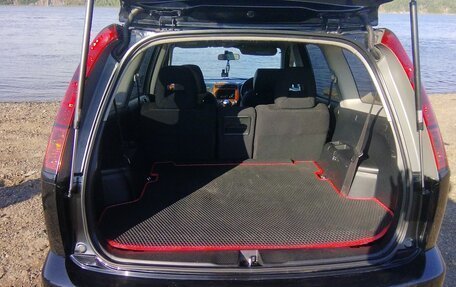 Honda Stream I рестайлинг, 2004 год, 635 000 рублей, 3 фотография