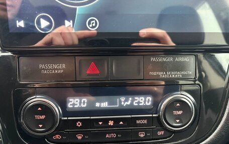 Mitsubishi Outlander III рестайлинг 3, 2013 год, 1 530 000 рублей, 15 фотография