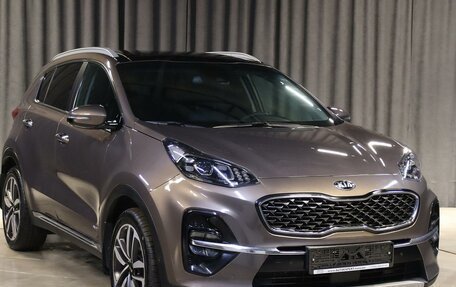 KIA Sportage IV рестайлинг, 2018 год, 1 999 000 рублей, 2 фотография
