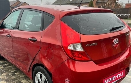 Hyundai Solaris II рестайлинг, 2011 год, 800 000 рублей, 3 фотография