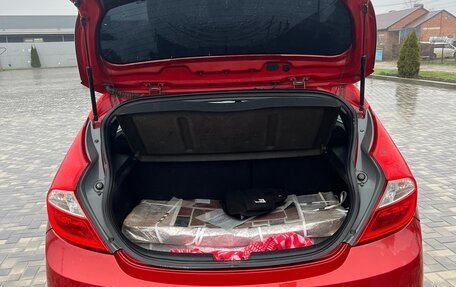 Hyundai Solaris II рестайлинг, 2011 год, 800 000 рублей, 13 фотография