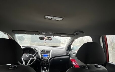 Hyundai Solaris II рестайлинг, 2011 год, 800 000 рублей, 12 фотография