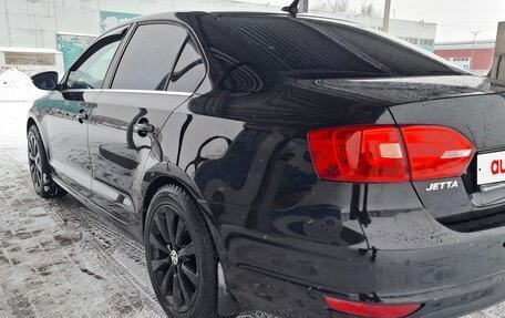 Volkswagen Jetta VI, 2011 год, 1 000 000 рублей, 12 фотография