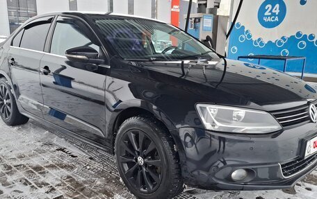Volkswagen Jetta VI, 2011 год, 1 000 000 рублей, 17 фотография
