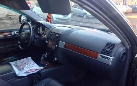 Volkswagen Touareg III, 2007 год, 1 050 000 рублей, 2 фотография