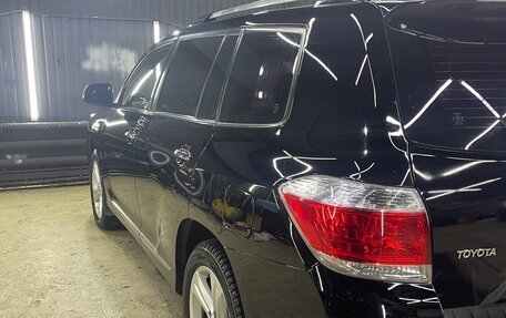 Toyota Highlander III, 2013 год, 2 300 000 рублей, 4 фотография