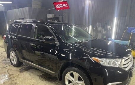 Toyota Highlander III, 2013 год, 2 300 000 рублей, 7 фотография