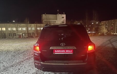 Toyota Highlander III, 2013 год, 2 300 000 рублей, 17 фотография