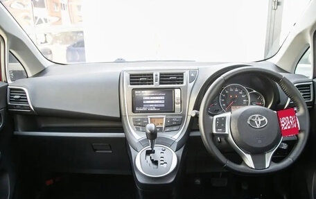 Toyota Ractis II, 2012 год, 850 000 рублей, 3 фотография