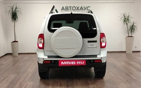 Chevrolet Niva I рестайлинг, 2019 год, 648 000 рублей, 5 фотография
