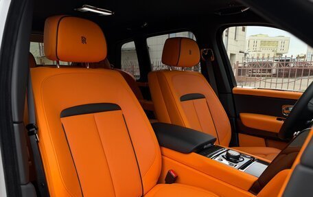 Rolls-Royce Cullinan, 2025 год, 69 975 000 рублей, 10 фотография