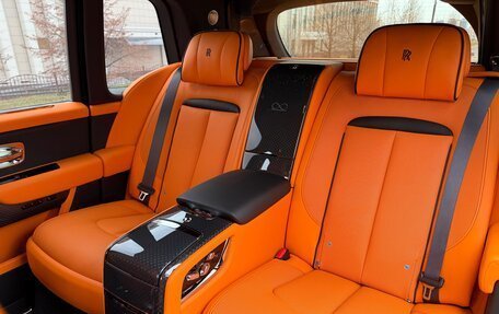 Rolls-Royce Cullinan, 2025 год, 69 975 000 рублей, 16 фотография