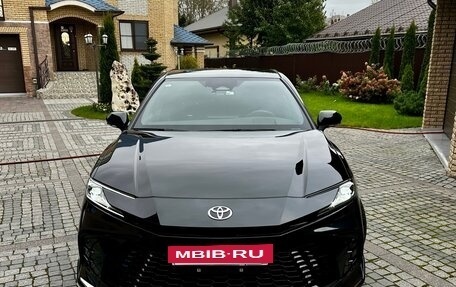 Toyota Camry, 2025 год, 4 100 000 рублей, 4 фотография