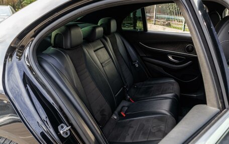 Mercedes-Benz E-Класс, 2018 год, 2 649 000 рублей, 7 фотография