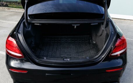 Mercedes-Benz E-Класс, 2018 год, 2 649 000 рублей, 23 фотография