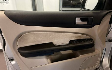 Ford Focus II рестайлинг, 2006 год, 410 000 рублей, 21 фотография